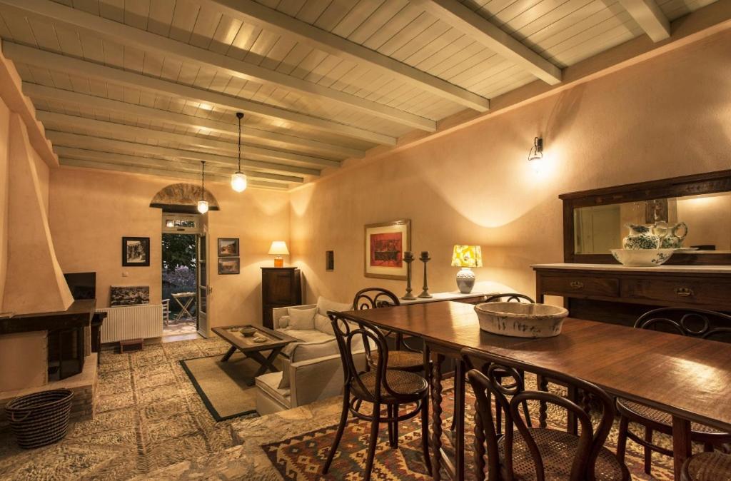 Kyparissia Old Town Lodge With Amazing Sea View Ngoại thất bức ảnh